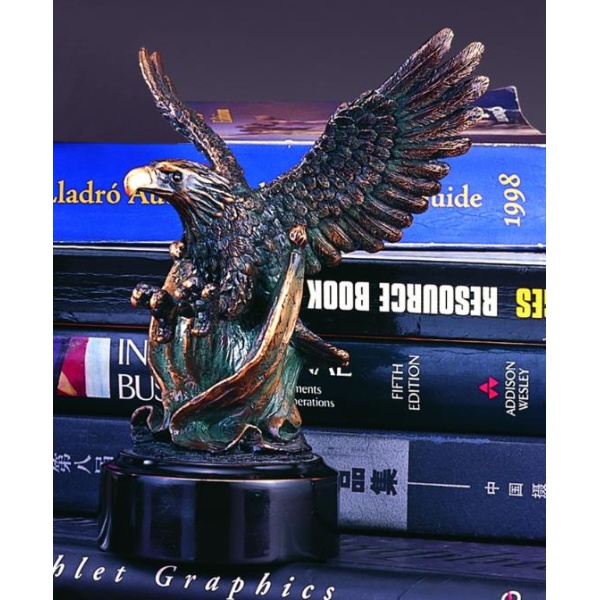 Escultura de Aguila 31013